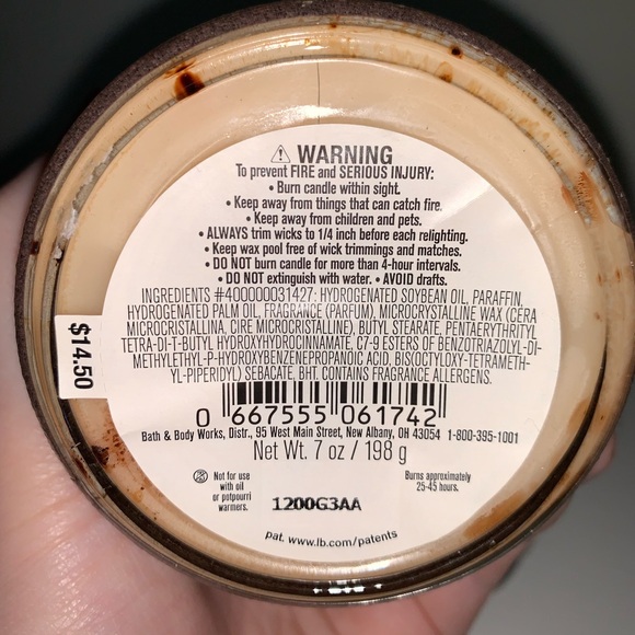 *[NEW]* Bath & Body Works Hot Cocoa & Cream Scented Candle - Picture 5 of 5